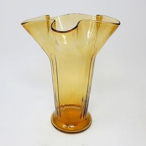 VTG Ribbed Ruffled Amber 5-Petal Swung Vase